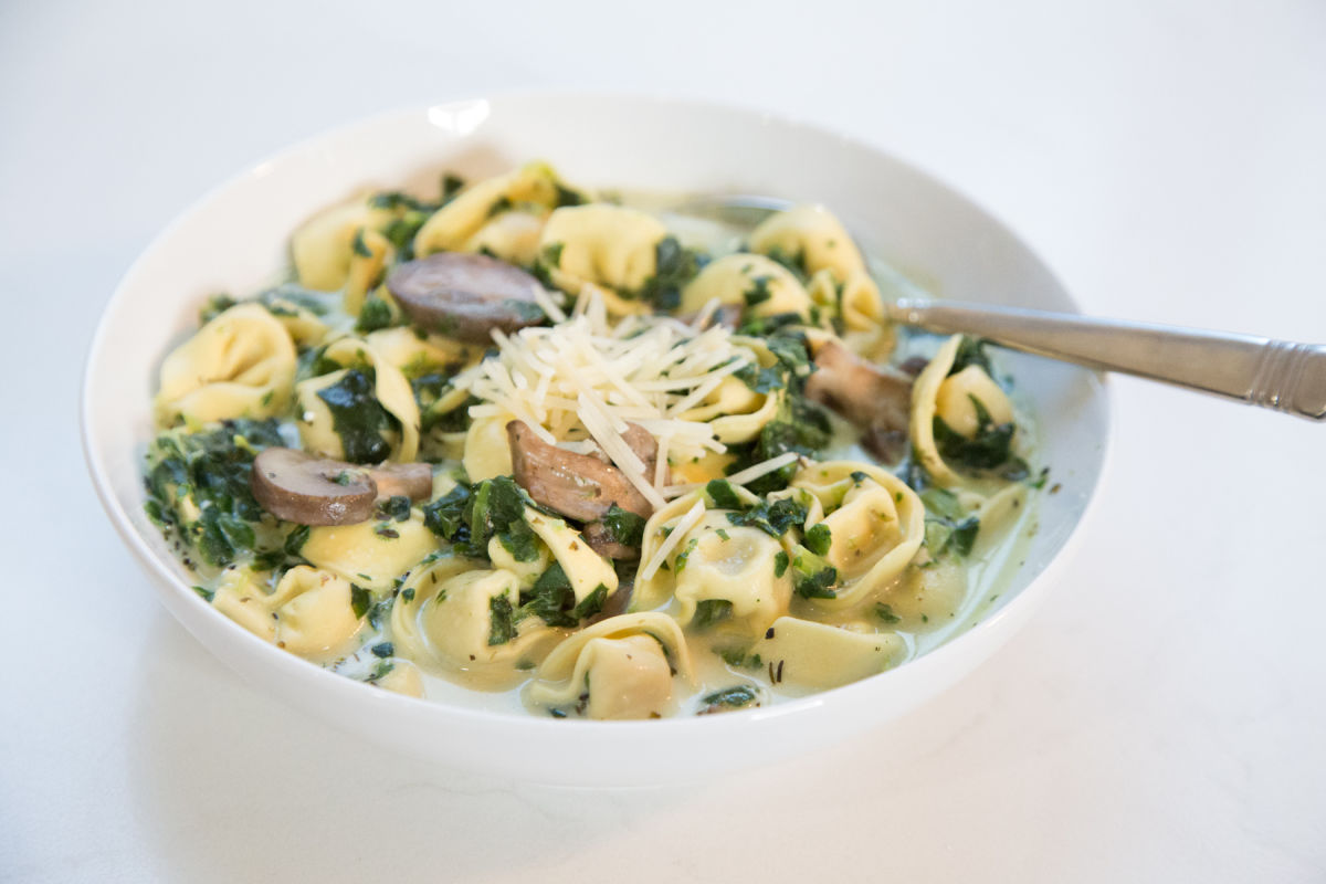 Slow Cooker Spinach-Mushroom Tortellini image